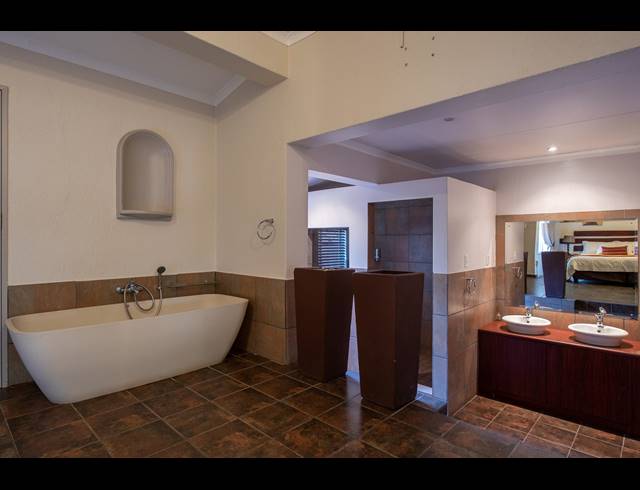13 BEDROOM FREEHOLD FOR SALE IN ROODEKRANS
